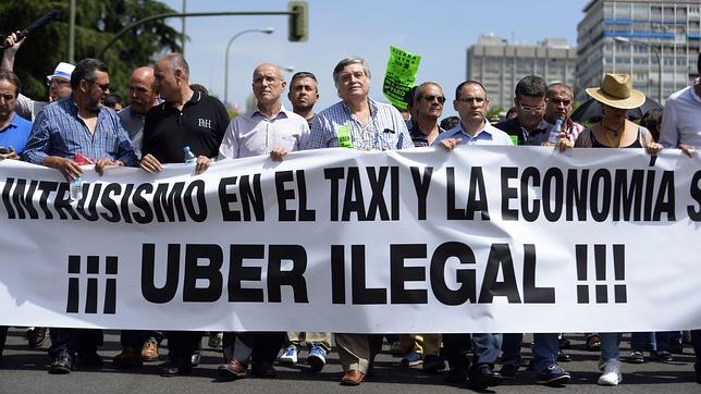 Manifestación del gremio del taxi en Madrid contra la aplicación móvil