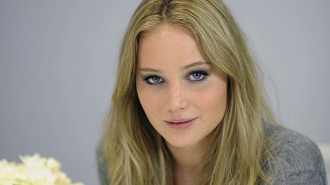 La actriz Jennifer Lawrence, una de las víctimas del «hackeo» masivo que han robado fotos desnudas