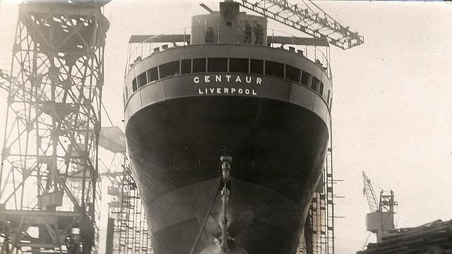 Barco hospital inglés «Centauro» hundido por un submarino japonés el 14 de mayo de 1943