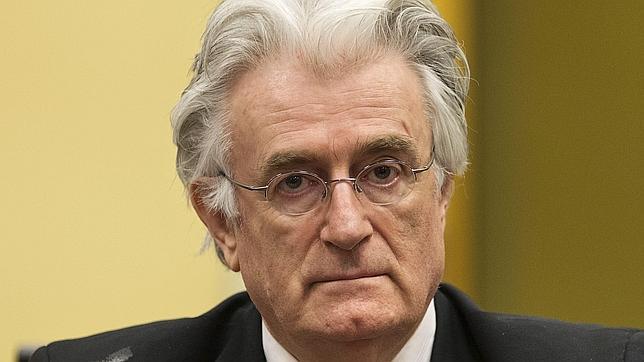 Comienza la recta final del juicio al exlíder serbobosnio Karadzic, acusado de crímenes de guerra