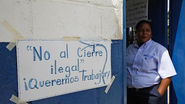 Maduro amenaza con tomar las empresas que se vean obligadas a cerrar en Venezuela Maduro amenaza con tomar las empresas que se vean obligadas a cerrar en Venezuela
