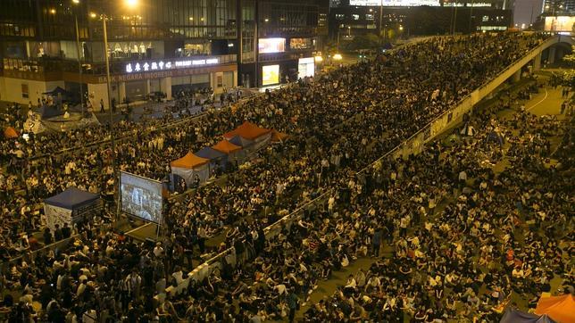 Las protestas vuelven a Hong Kong tras cerrar el Gobierno la puerta al diálogo Las protestas vuelven a Hong Kong tras cerrar el Gobierno la puerta al diálogo
