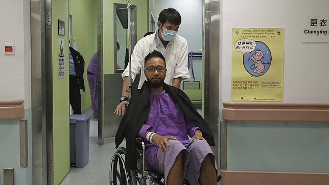 Escándalo en Hong Kong por la brutal paliza al líder opositor Ken Tsang