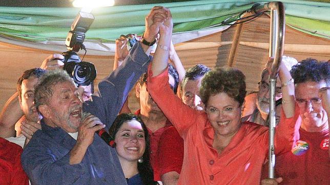 Rousseff y Neves se enzarzan a causa de Cuba en la campaña de las presidenciales 