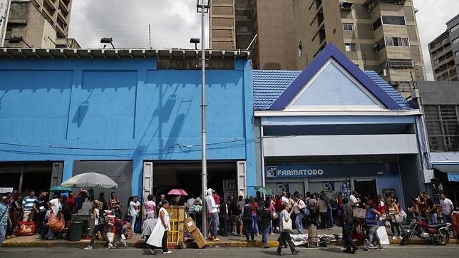 La escasez en las farmacias agudiza el ingenio de los venezolanos La escasez en las farmacias agudiza el ingenio de los venezolanos