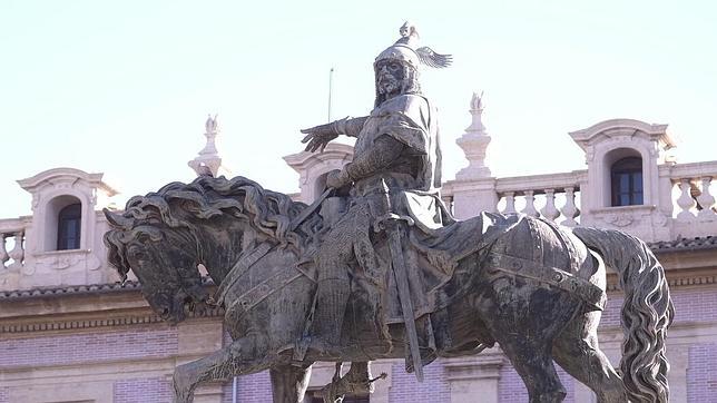 Imagen de la estatua de Jaime I en Valencia captada este miércoles