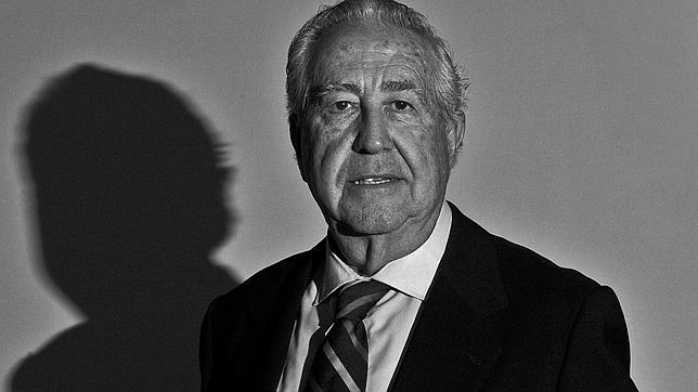 Antonio Casanova posa tras la entrevista con ABC 