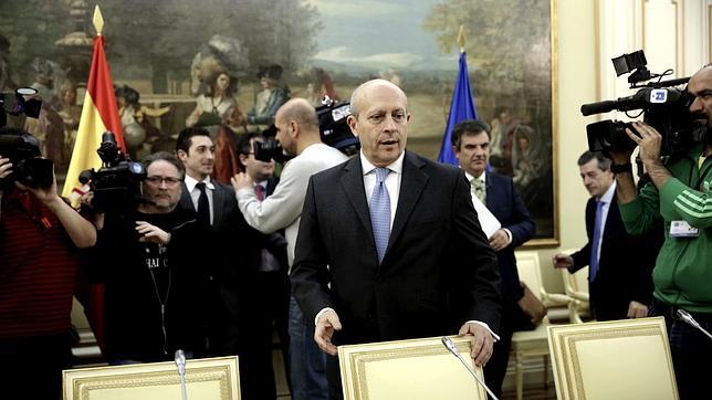 José Ignacio Wert, el pasado lunes, antes de la reunión con las comunidades en la que anunció las becas
