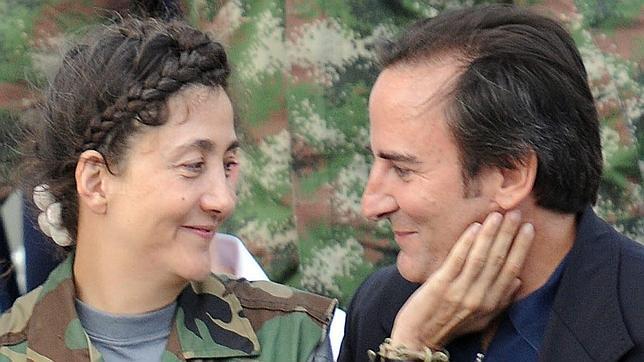 El dinero saca los trapos sucios del matrimonio de Ingrid Betancourt El dinero saca los trapos sucios del matrimonio de Ingrid Betancourt