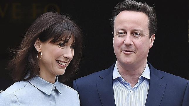 Cameron y su mujer este jueves, después de votar
