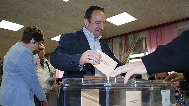 Pedro Sanz ha vuelta a ganar las elecciones por sexta vez consecutiva