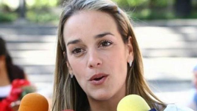 Lilian Tintori: «Le llevé una sopa a Leopoldo, intenté que comiera y me dijo que no» Lilian Tintori: «Le llevé una sopa a Leopoldo, intenté que comiera y me dijo que no»