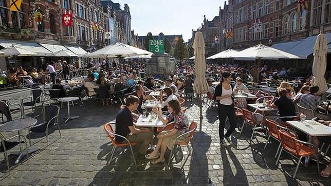 Oude Markt, zona de terrazas en Lovaina