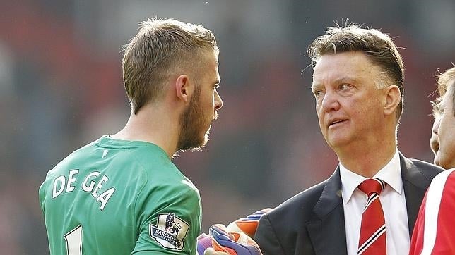 David De Gea y Van Gaal, durante un encuentro del Manchster United