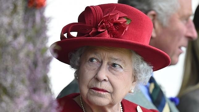 La Reina de Inglaterra en los juegos de Braemar