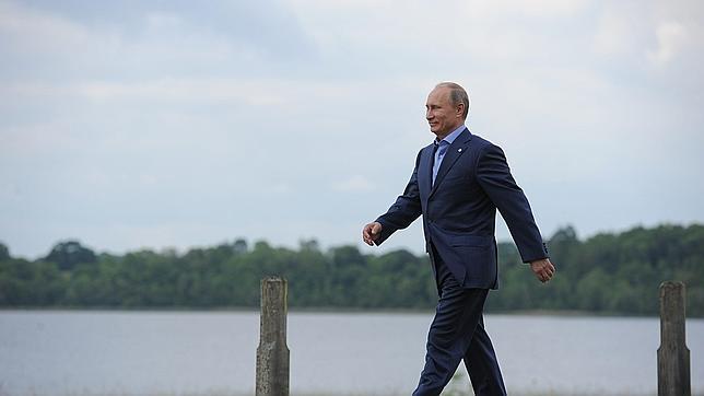 Putin adelanta que Al Assad está dispuesto a cooperar con la oposición siria