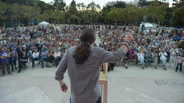 Pablo Iglesias durante un acto electoral de la candidatura Catalunya Sí que es Pot en Martorel