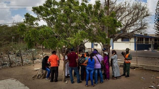 Chavismo y FARC aprovechan el cierre de la frontera para reorganizar el narco Chavismo y FARC aprovechan el cierre de la frontera para reorganizar el narco