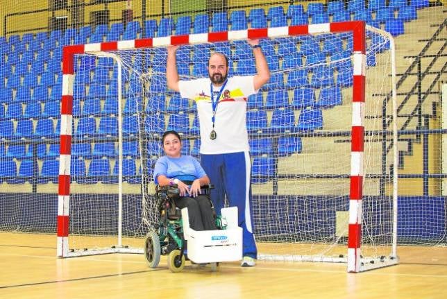 María y el técnico Juan Tomás