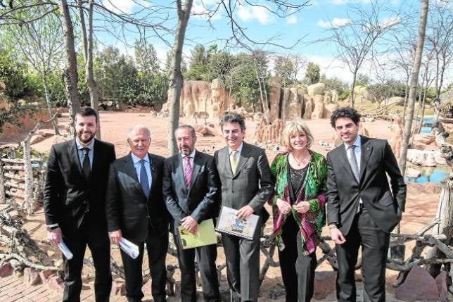 José Maldonado y Luis Ángel Martínez Juez, junto a sus partners en el concurso por Cacsa, ayer en Bioparc