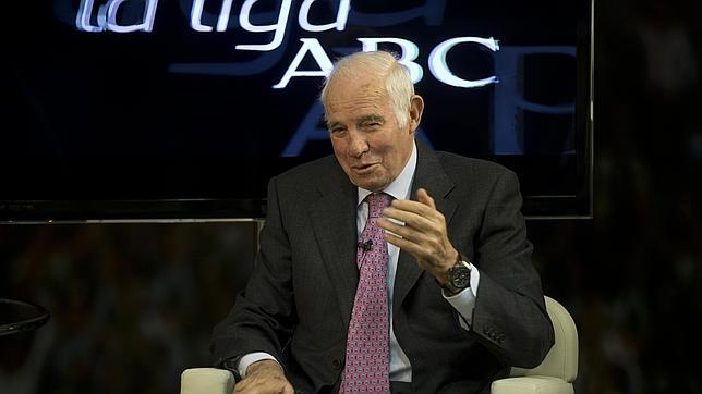 Luis Aragonés: «A Raúl le dije que había otros que rendían más, pero no lo aceptó»