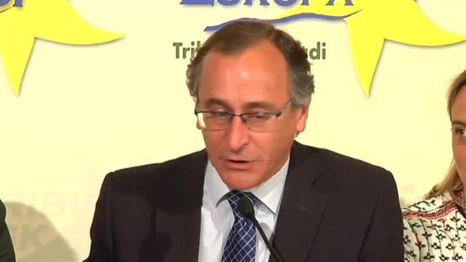 Alfonso Alonso "Somos el centro, y si alguien no está centrado, que se