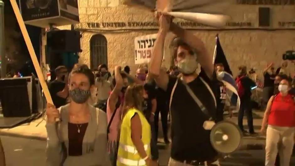 Miles de personas se manifiestan contra Netanyahu en Israel
