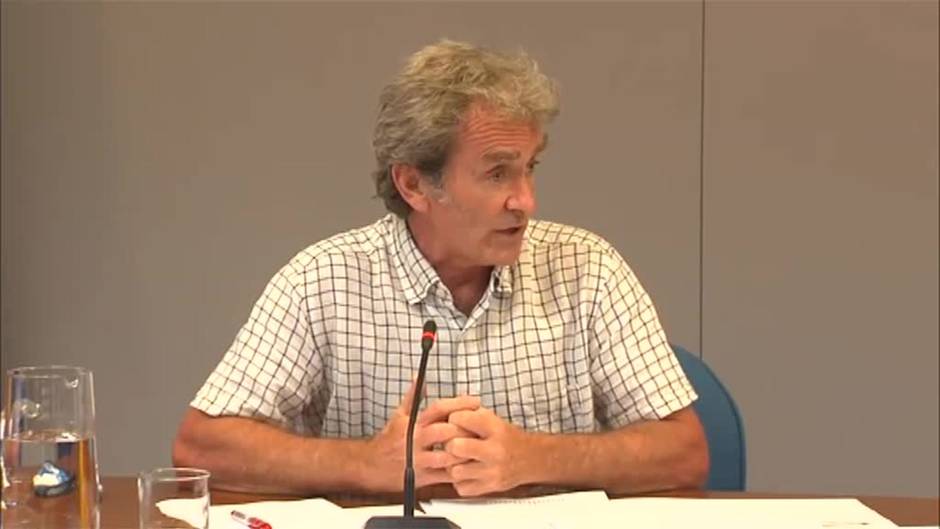 Sim&oacute;n: "No son partidos cualquiera y puedo entender que vacunar a la selecci&oacute;n espa&ntilde;ola de f&uacute;tbol se pueda considerar una excepci&oacute;n de inter&eacute;s"