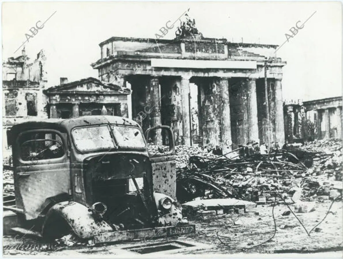 De la caída de Berlín a la rendición de Alemania en la Segunda Guerra  Mundial - Archivo ABC