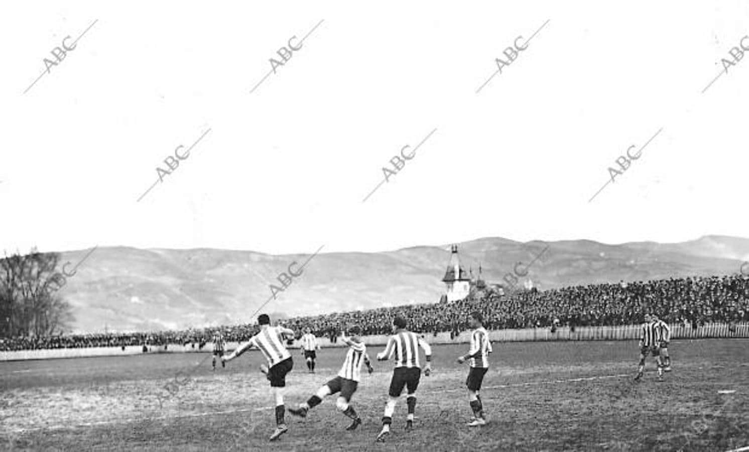 Partido del Campeonato Regional disputado en el estadio de San Mamés, el 8 de febrero de 1914, entre el Athletic Club y el Racing Club de Irún, que terminó con el resultado de 5 a 0 para los locales