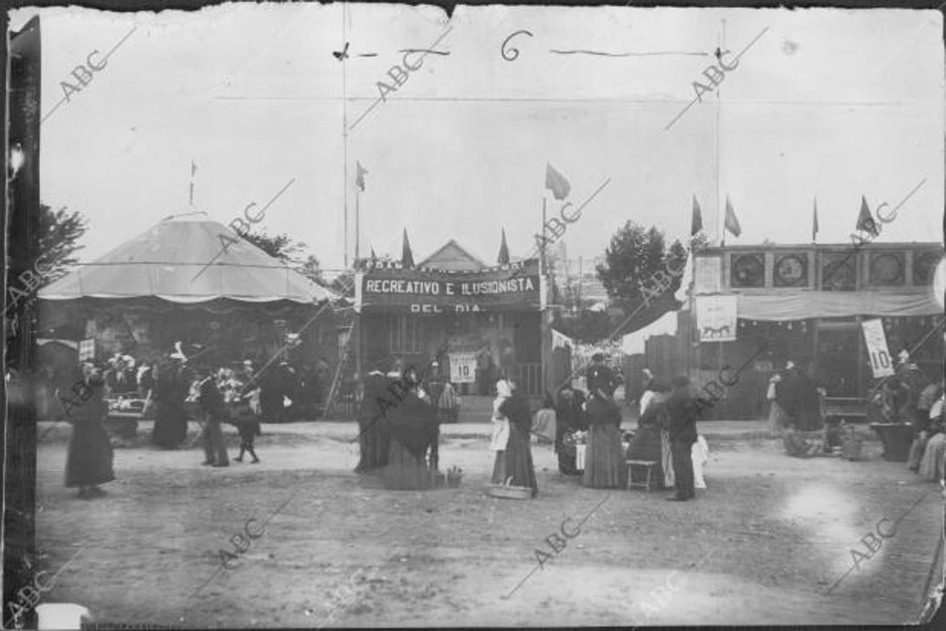 La pradera de San Isidro durante las fiestas del patrón de la ciudad en 1899