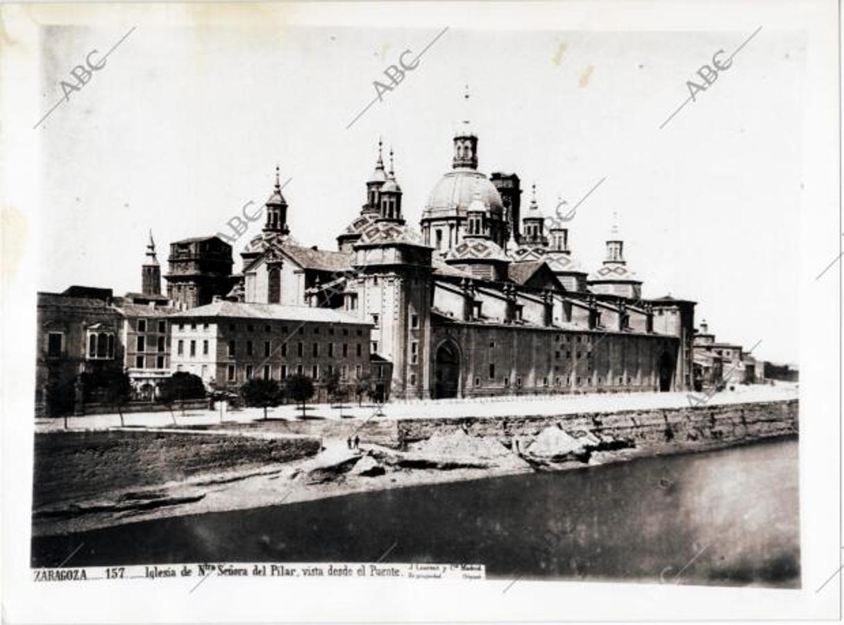Basílica del Pilar, a finales del siglo XIX. (Foto: J. Laurent)