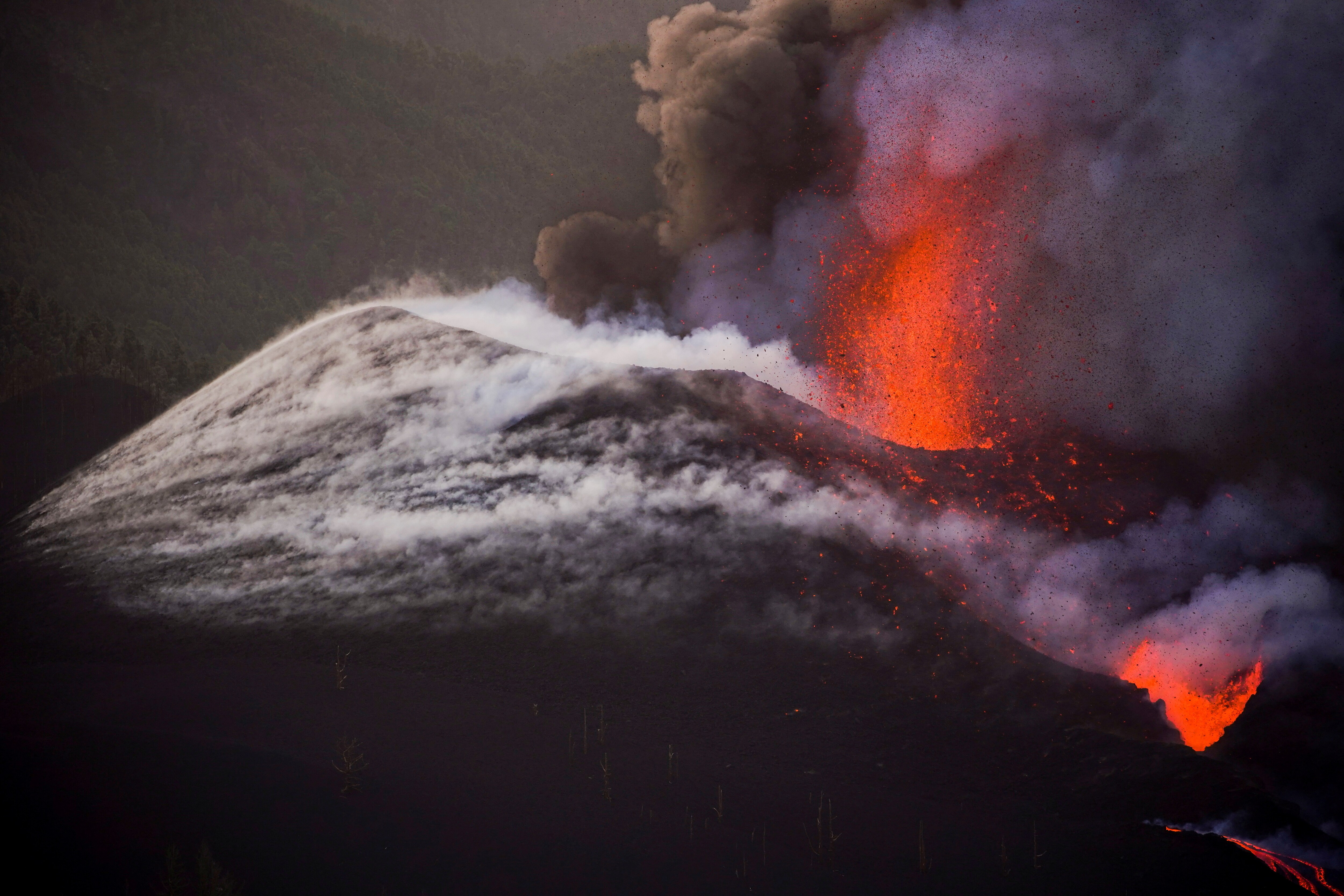 Las Imagenes Mas Impactantes Del Sabado Del Volcan De La Palma