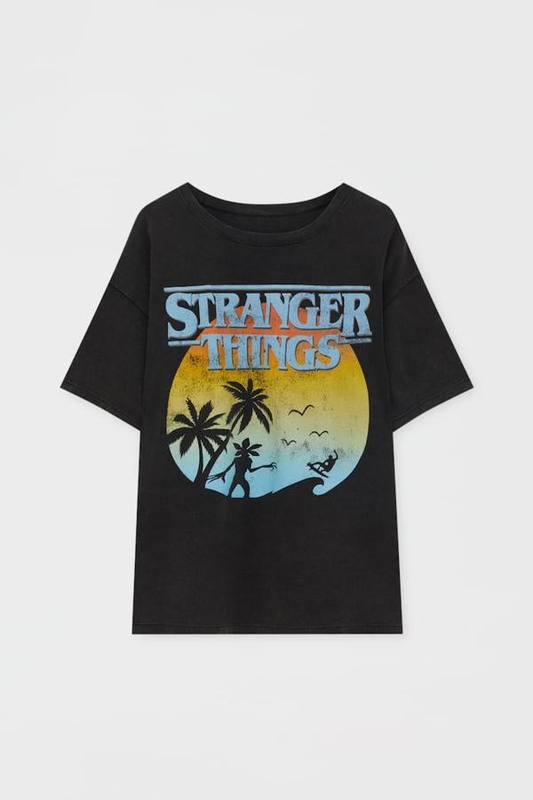 Las prendas que todo amante de Stranger Things debería tener en su armario