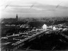 Aspecto de la espléndida iluminación del Real de la Feria en 1928