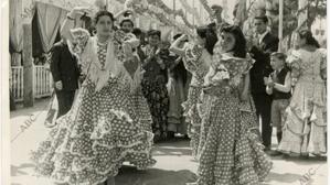 Sevillanas con palillos a comienzos de los años 30
