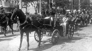 Las calesas en el Prado de San Sebastián en 1915