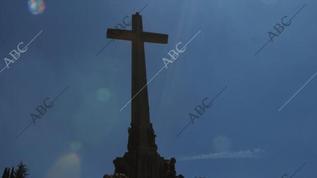 Los tres intentos de volar por los aires el Valle de los Caídos - Archivo ABC