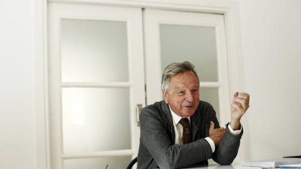 El arquitecto Rafael Moneo en su estudio
