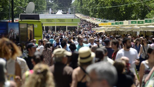 El año pasado, la Feria del Libro de Madrid facturó 8,8 millones de euros, un 8% más que en la edición de 2016