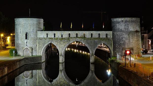 El Puente de los Agujeros de Tournai