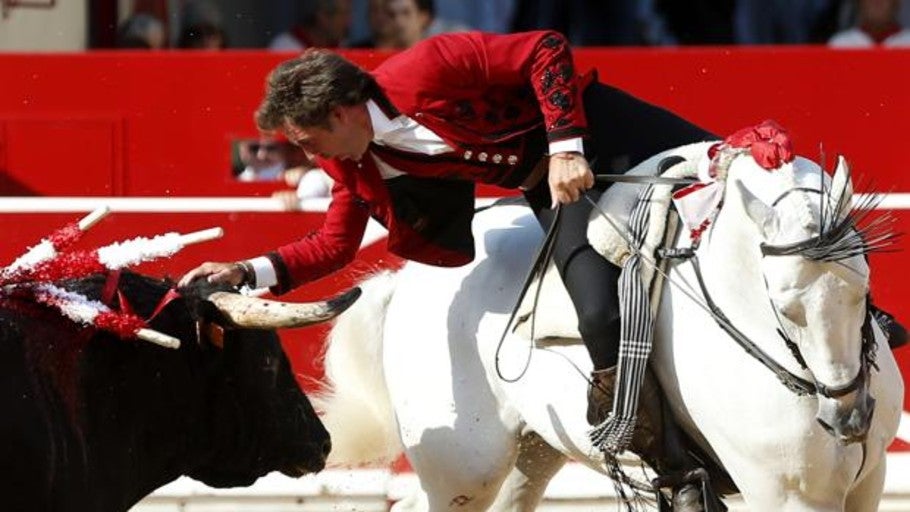 La plaza de toros de Estella se convierte en un «pipican»