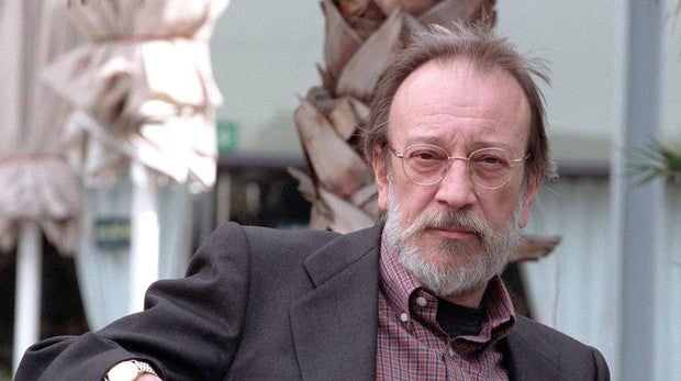 «Las aguas del fantasma», farsa sin cargar las tintas de Eduardo Chamorro
