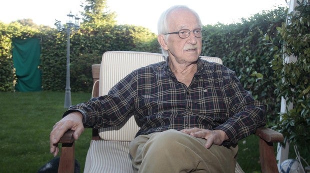 Antonio Escohotado: «En el mundo, hay un antes y después de Bob Dylan y Leonard Cohen»