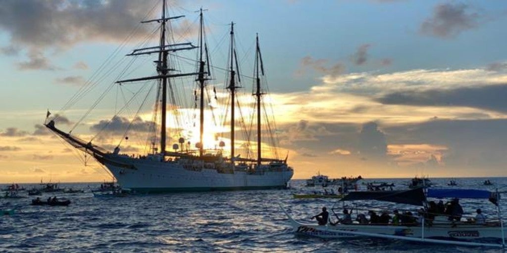 El buque escuela Elcano arriba a Filipinas en el quinto centenario de