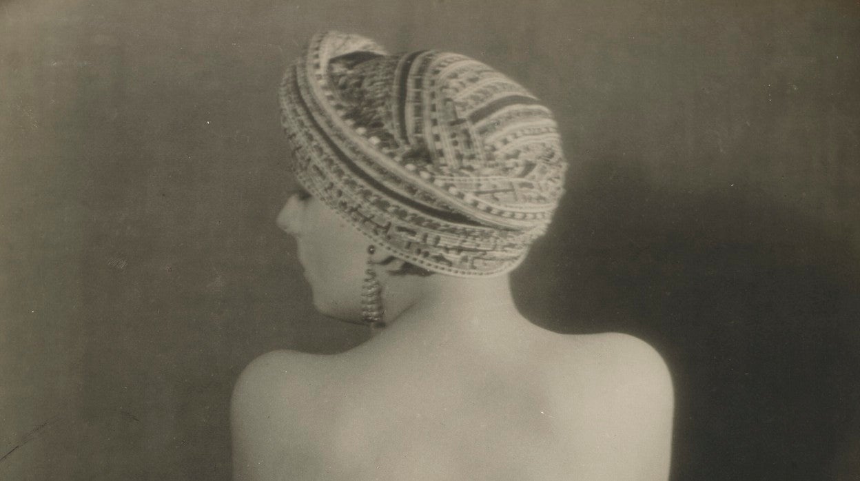 'El violín de Ingres', de Man Ray, se convierte en la fotografía más