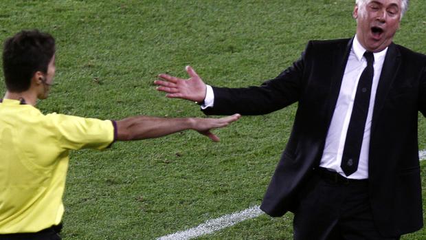 Los colegiados podrán apoyarse en asistentes de vídeo para decidir sobre jugadas controvertidas