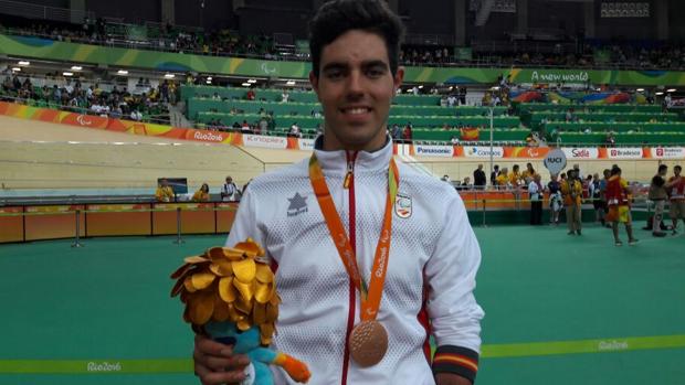 Alfonso Cabello, con el bronce conquistado en Río