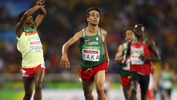 Abdellatif Baka ganó la medalla de oro en 1.500 metros