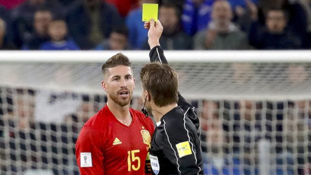 Sergio Ramos, en el partido ante Italia